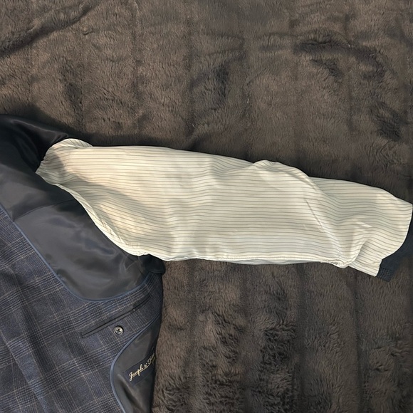 Joseph & Feiss Gold Wool 2 Button Blazer Navy Blue Plaid Pattern XL 44 R - Picture 14 of 14